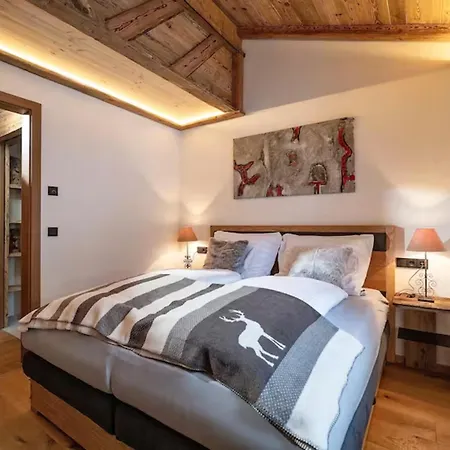 Holiday home Larf Do Nigst - Exklusives Ski In- Ski Out Chalet *